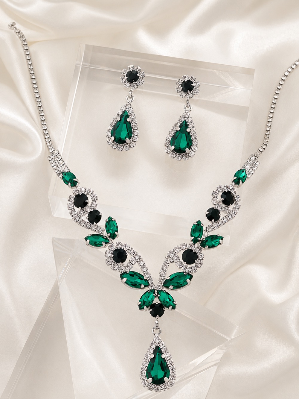 Emerald Statement Necklace & Earring Set