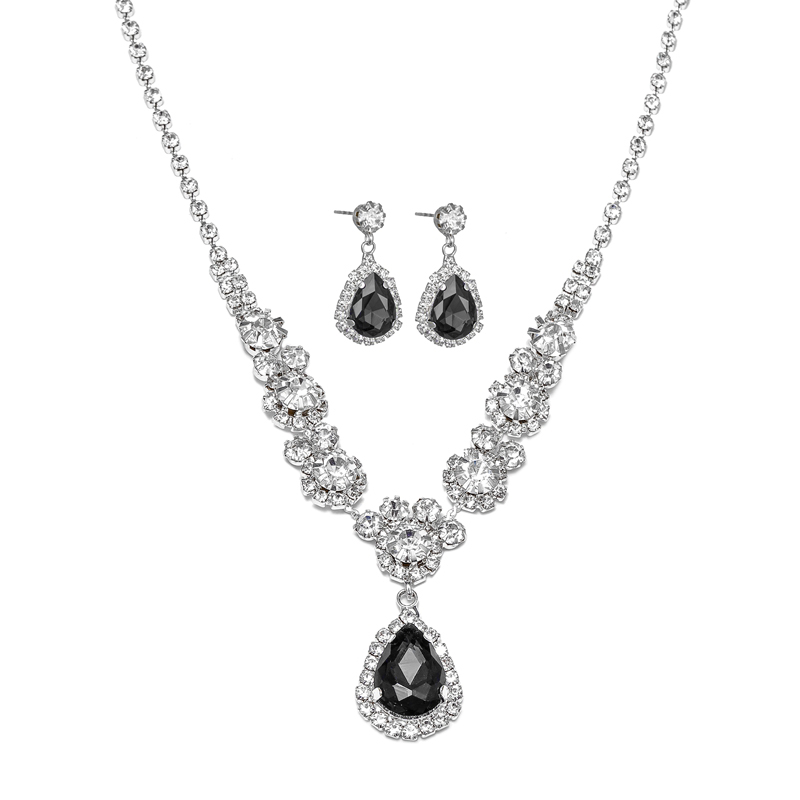 Black Teardrop Wedding Guest Set