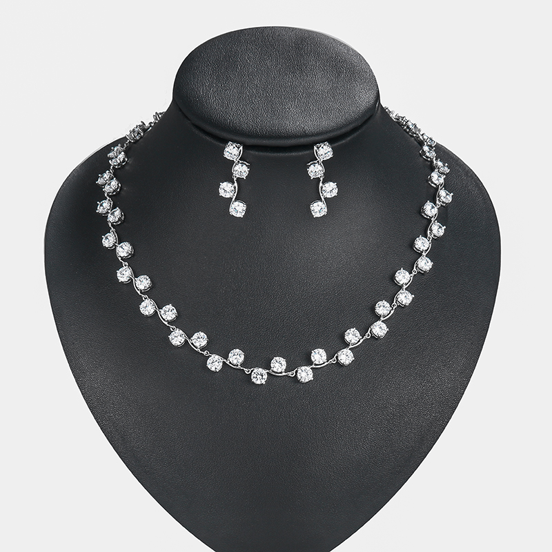 Classic Round Crystal Formal Set