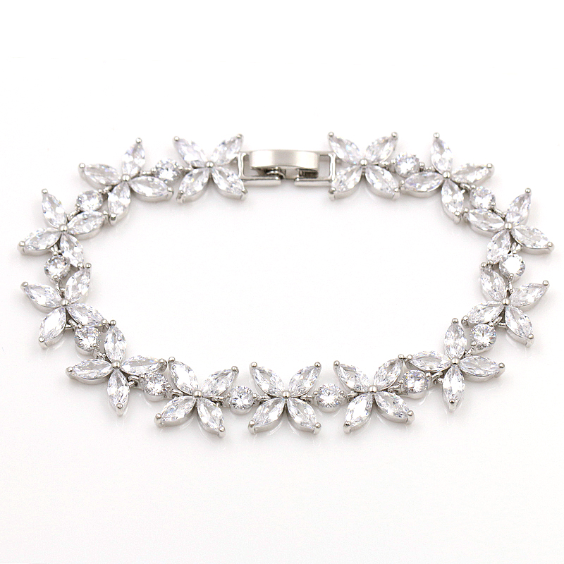 Full Leaf Crystal Bracelet